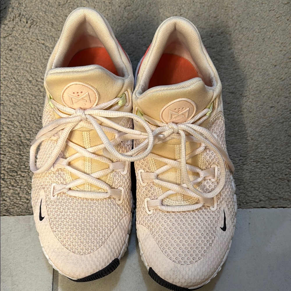 Nike Women's Athletic Shoes - Cream and Black